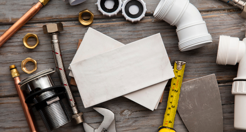 when to hire a contractor landlord